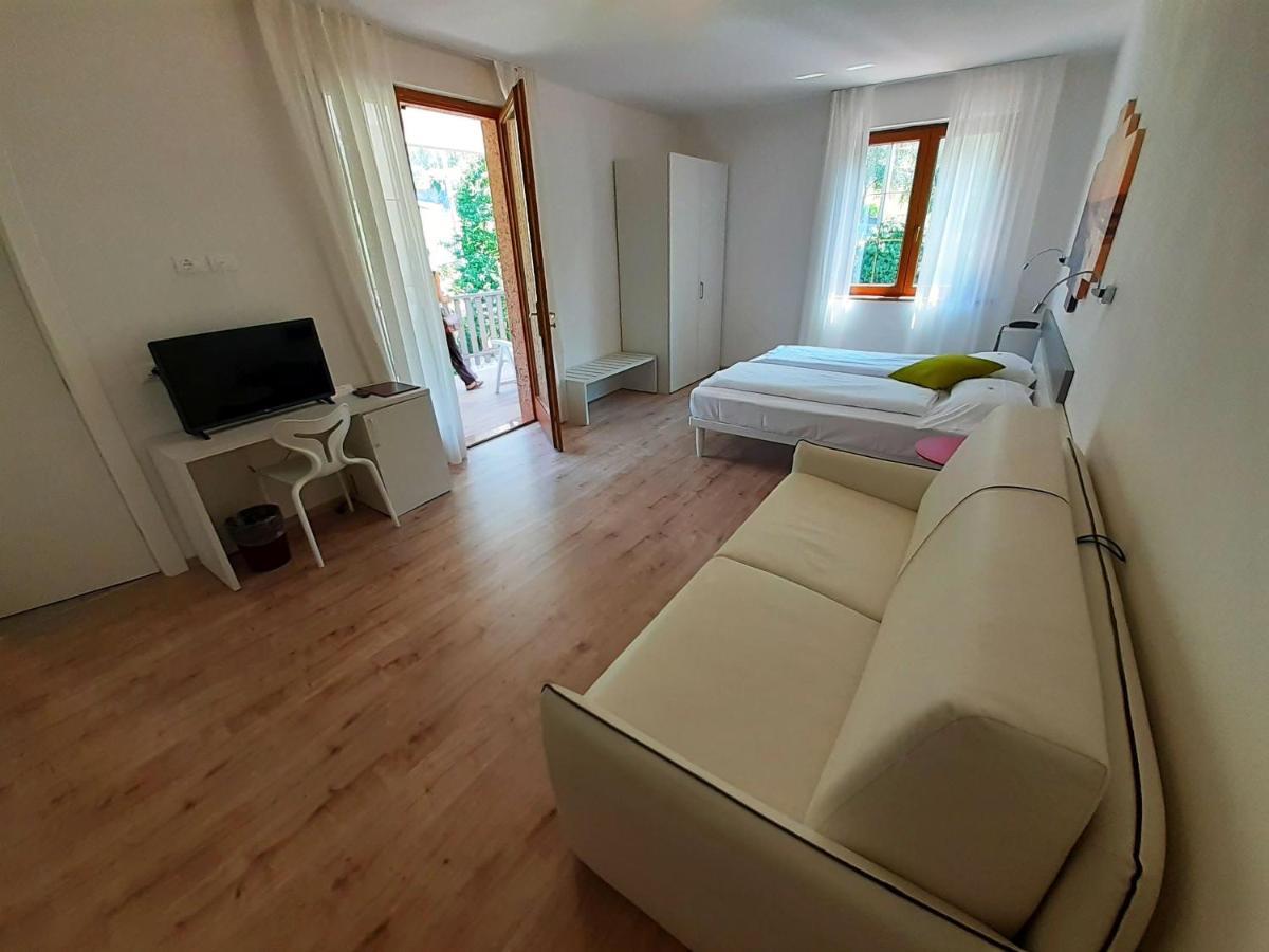 Double or Twin Room Mountain View