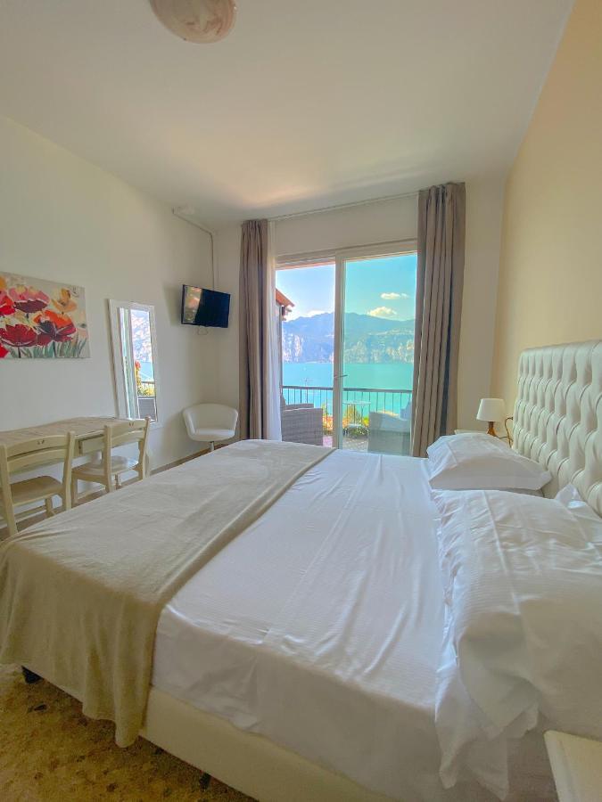 King Room Lake View
