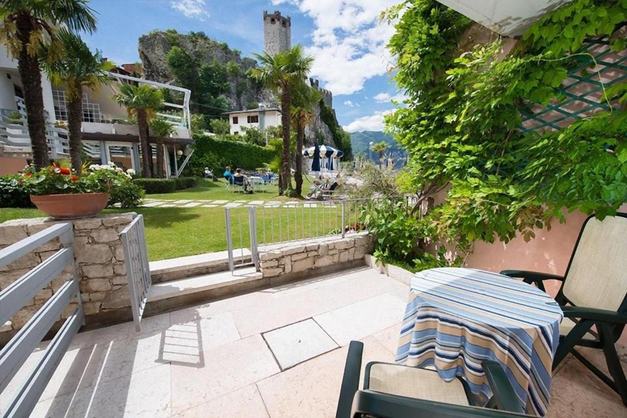 Double Room Garden View