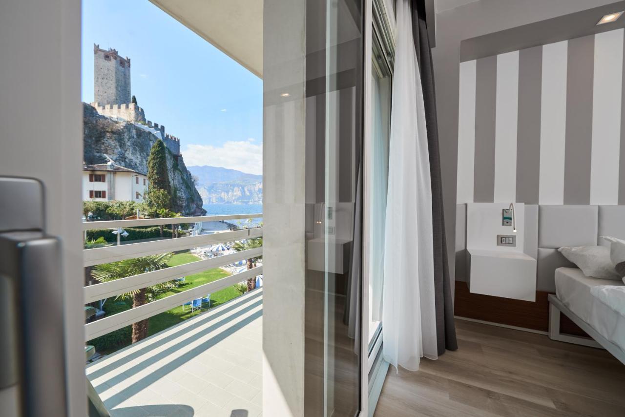 Double Room Lake View