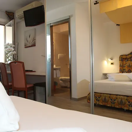Hotel Augusta-2